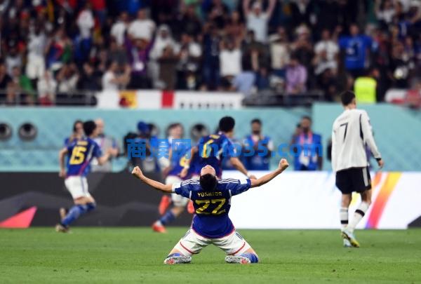 卡塔尔世界杯又爆出大冷门！日本队2：1逆转了德国队